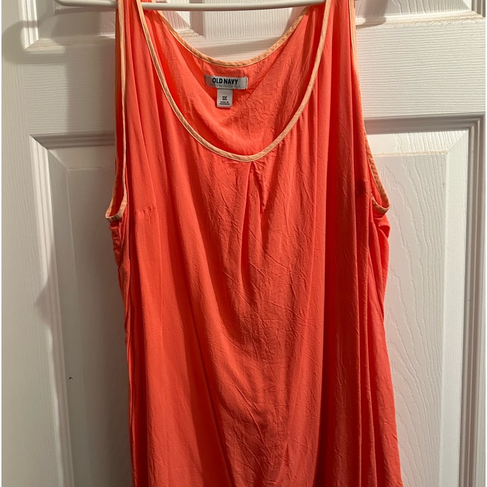 Plus size lightweight tank top